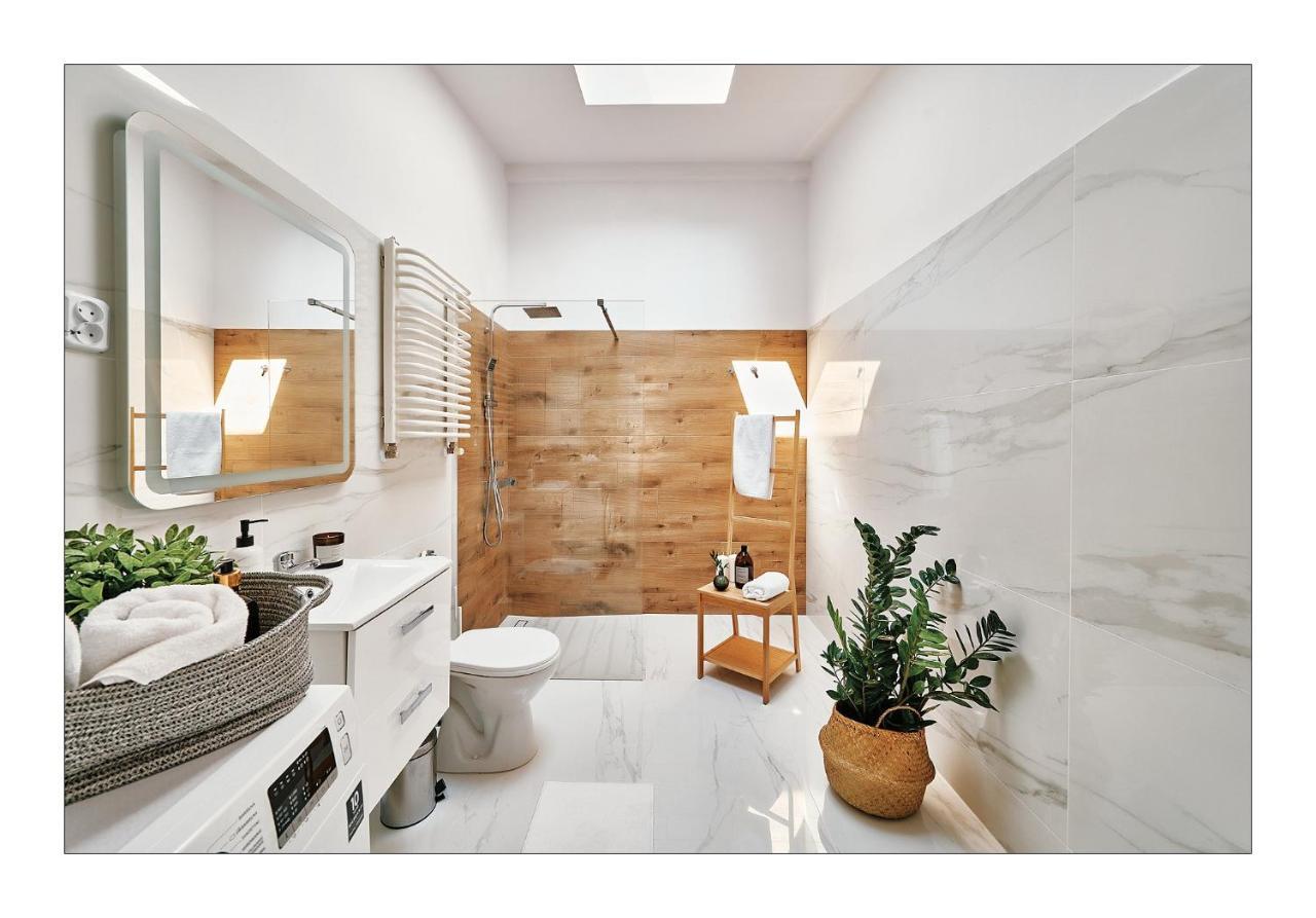 Sunny Apartment At The Heart Of Old Town Krasków Εξωτερικό φωτογραφία